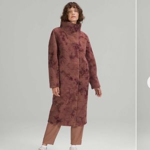 Lululemon lab Textured Fleece Coat
Diamond Dye Dusty Bronze Pelt Size 14